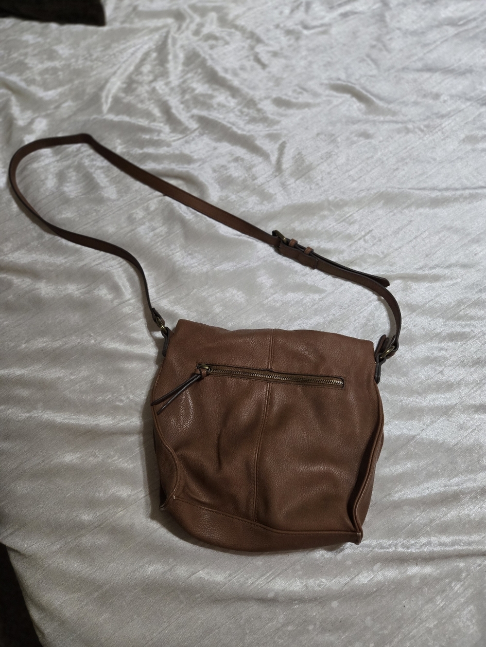 Everyday Faux Leather Crossbody Bag in Brown EUC - Picture 3 of 7